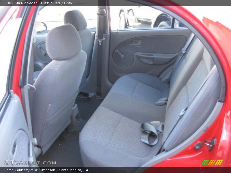  2004 Rio Sedan Gray Interior