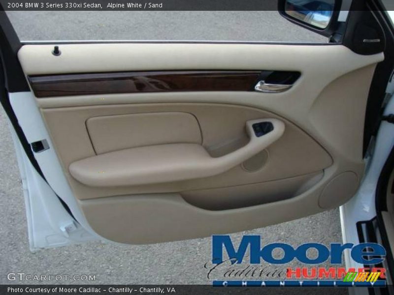 Alpine White / Sand 2004 BMW 3 Series 330xi Sedan