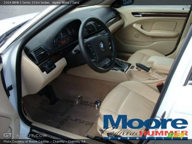 Alpine White / Sand 2004 BMW 3 Series 330xi Sedan