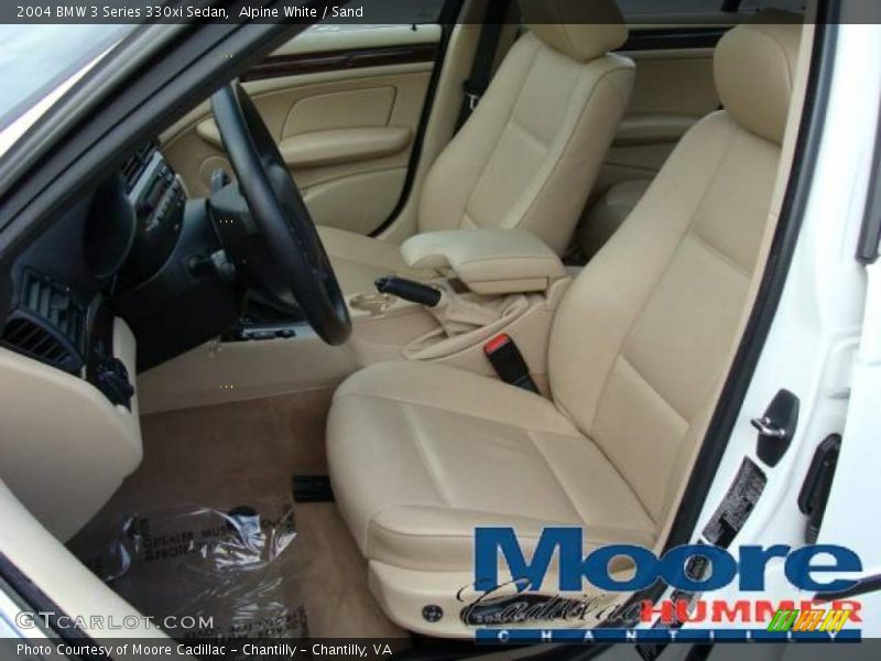 Alpine White / Sand 2004 BMW 3 Series 330xi Sedan