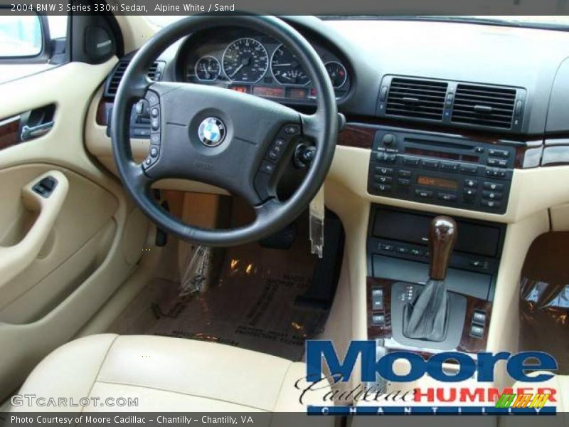 Alpine White / Sand 2004 BMW 3 Series 330xi Sedan