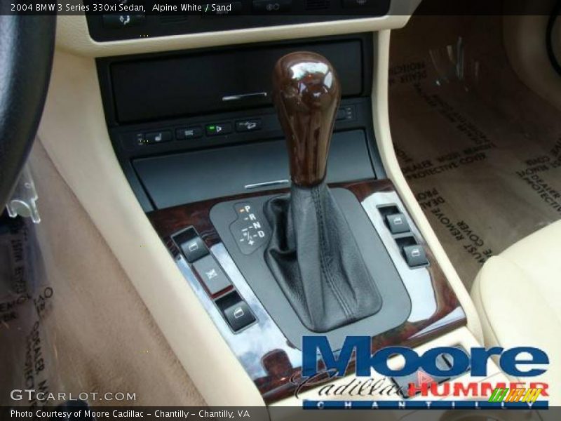 Alpine White / Sand 2004 BMW 3 Series 330xi Sedan