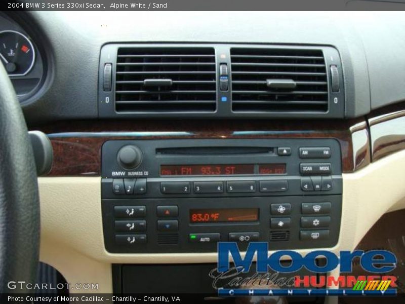 Alpine White / Sand 2004 BMW 3 Series 330xi Sedan