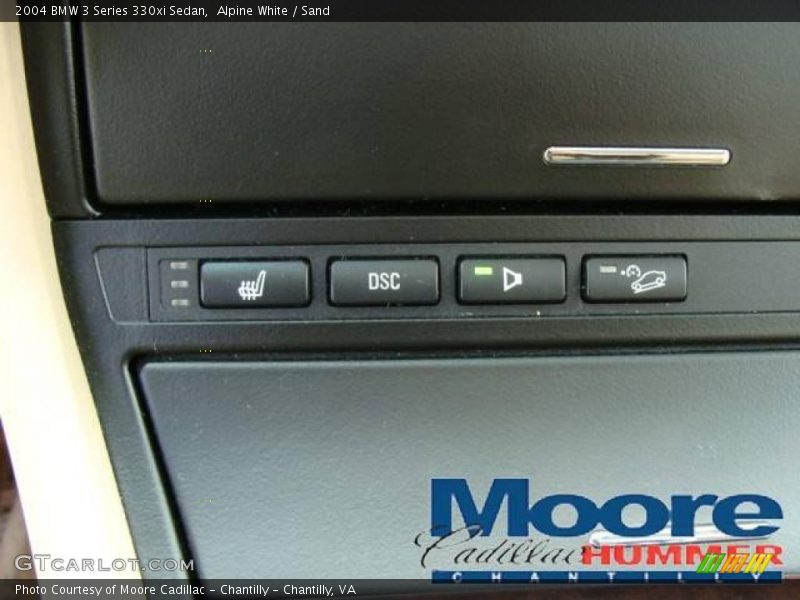 Alpine White / Sand 2004 BMW 3 Series 330xi Sedan