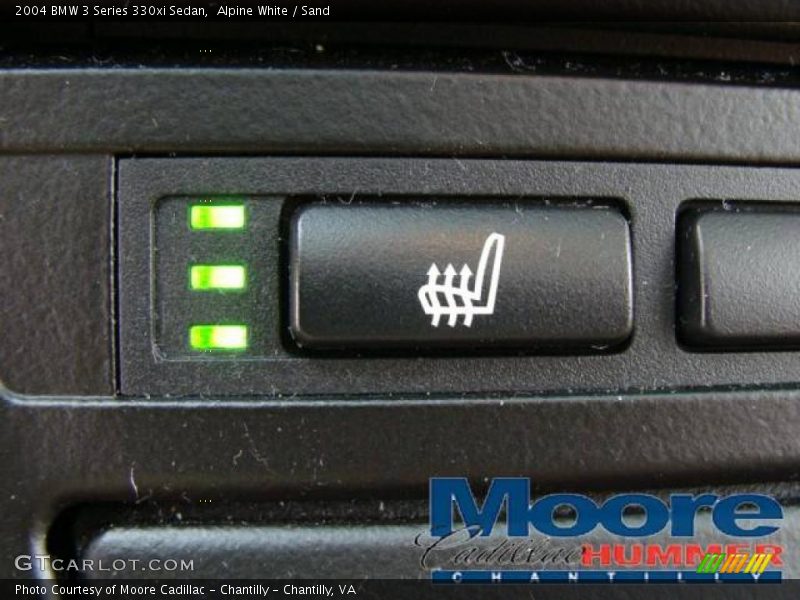 Alpine White / Sand 2004 BMW 3 Series 330xi Sedan