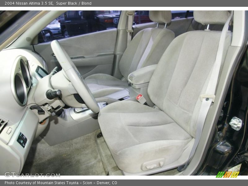Super Black / Blond 2004 Nissan Altima 3.5 SE