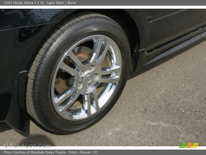 Super Black / Blond 2004 Nissan Altima 3.5 SE