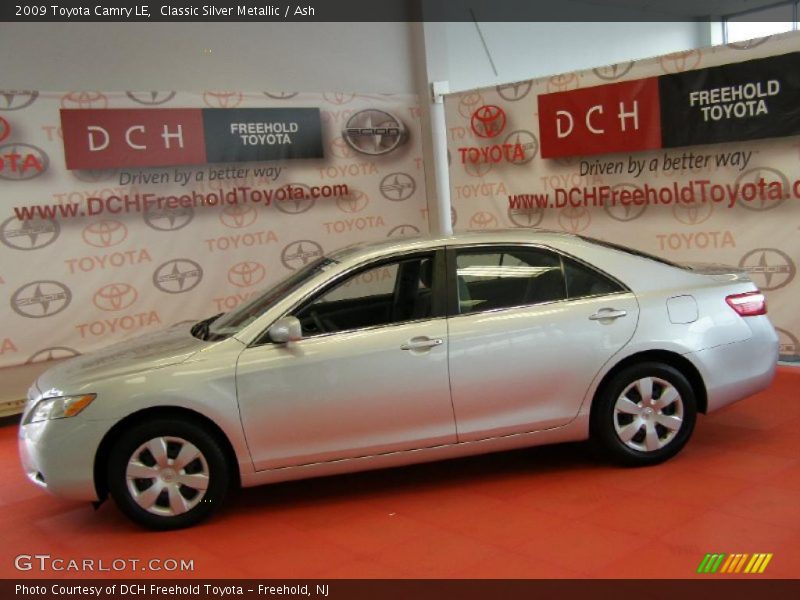 Classic Silver Metallic / Ash 2009 Toyota Camry LE