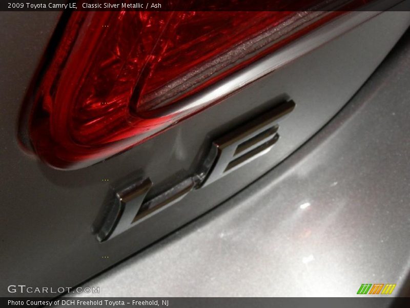 Classic Silver Metallic / Ash 2009 Toyota Camry LE