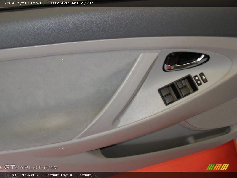 Classic Silver Metallic / Ash 2009 Toyota Camry LE
