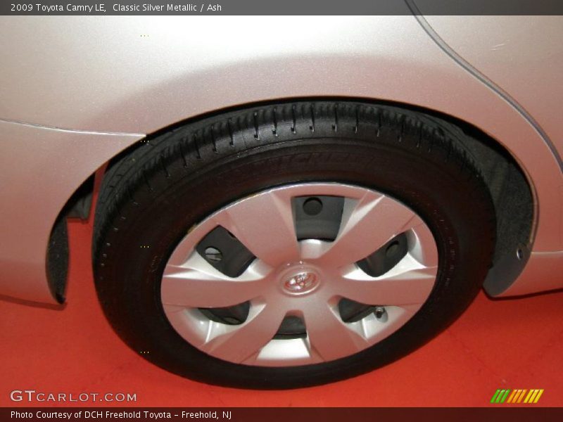 Classic Silver Metallic / Ash 2009 Toyota Camry LE