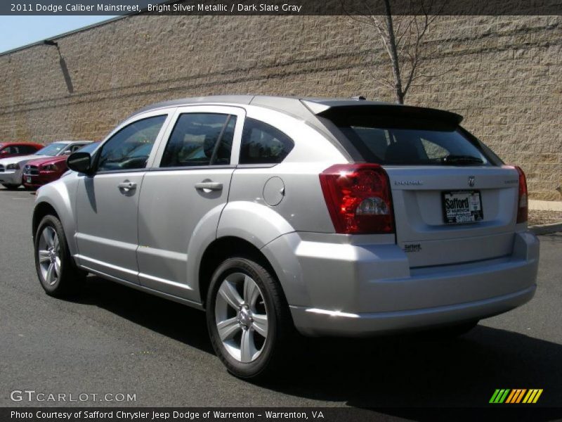 Bright Silver Metallic / Dark Slate Gray 2011 Dodge Caliber Mainstreet