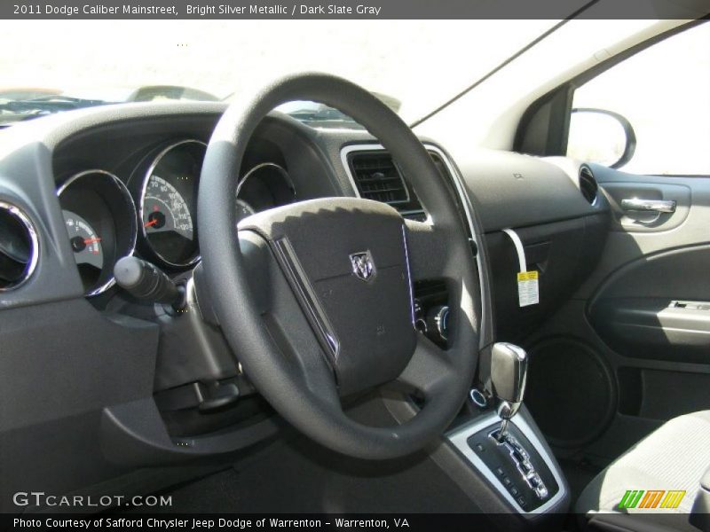 Bright Silver Metallic / Dark Slate Gray 2011 Dodge Caliber Mainstreet