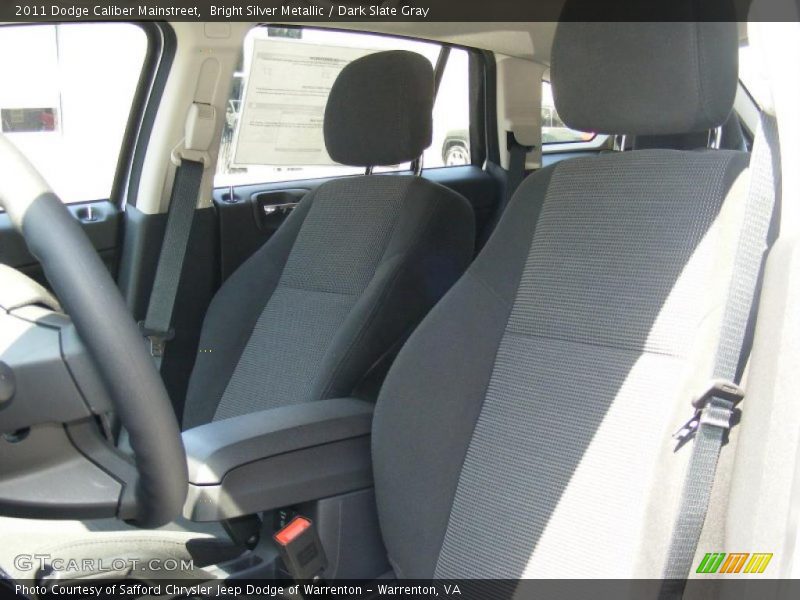 Bright Silver Metallic / Dark Slate Gray 2011 Dodge Caliber Mainstreet