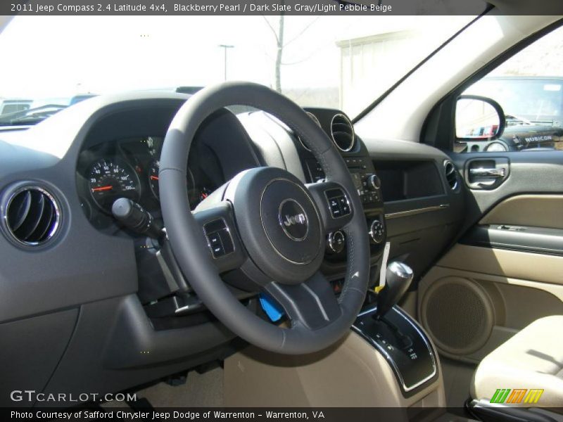  2011 Compass 2.4 Latitude 4x4 Dark Slate Gray/Light Pebble Beige Interior