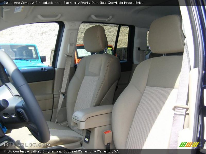  2011 Compass 2.4 Latitude 4x4 Dark Slate Gray/Light Pebble Beige Interior