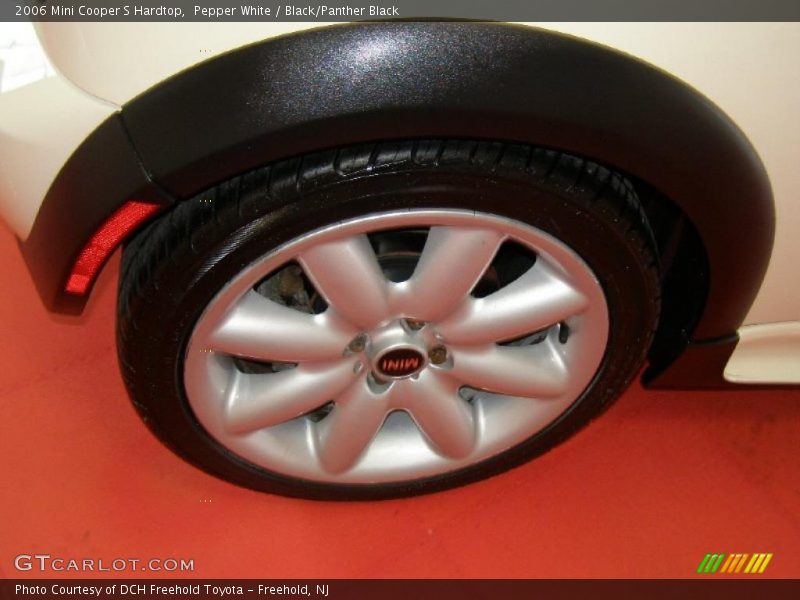 Pepper White / Black/Panther Black 2006 Mini Cooper S Hardtop