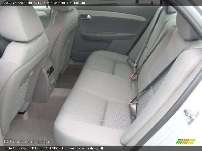 Silver Ice Metallic / Titanium 2011 Chevrolet Malibu LS