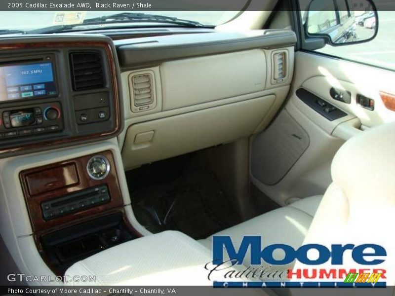 Black Raven / Shale 2005 Cadillac Escalade AWD