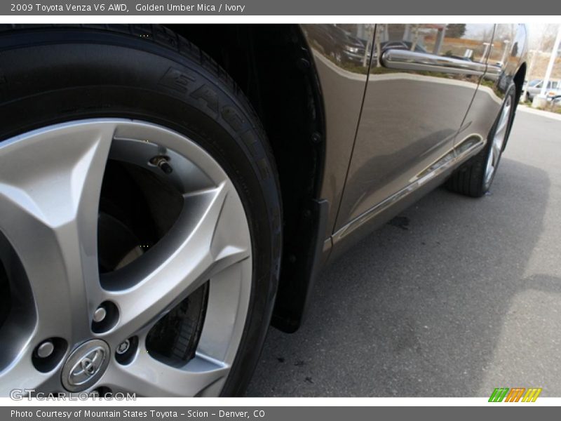 Golden Umber Mica / Ivory 2009 Toyota Venza V6 AWD