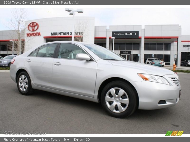 Classic Silver Metallic / Ash 2009 Toyota Camry LE V6