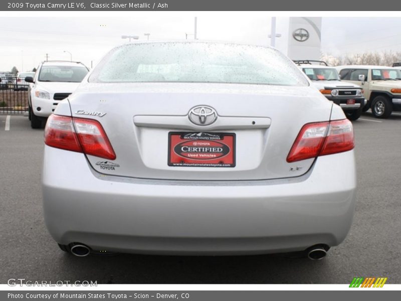 Classic Silver Metallic / Ash 2009 Toyota Camry LE V6