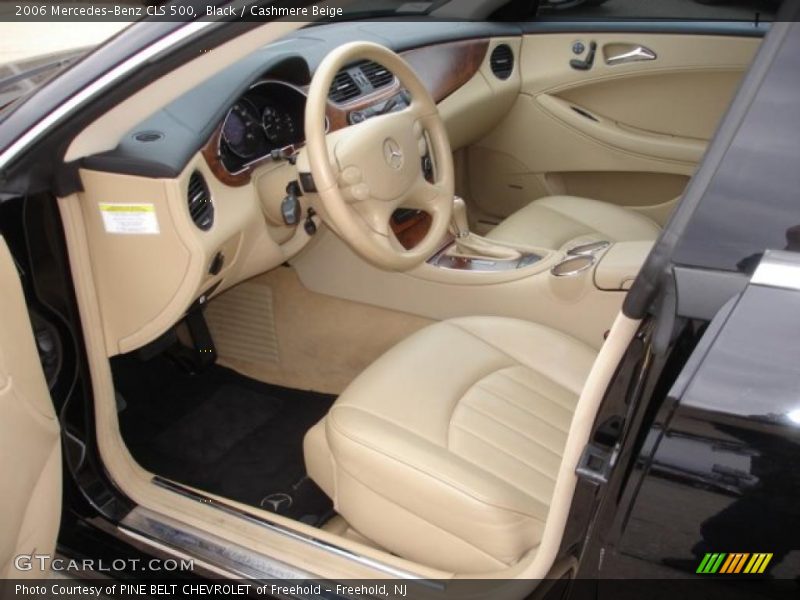 Black / Cashmere Beige 2006 Mercedes-Benz CLS 500
