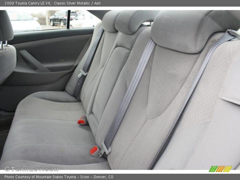 Classic Silver Metallic / Ash 2009 Toyota Camry LE V6