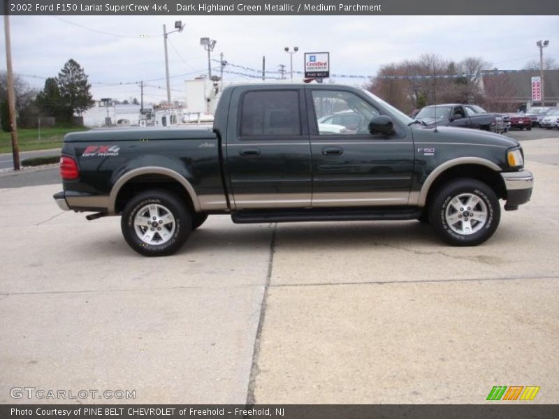 Dark Highland Green Metallic / Medium Parchment 2002 Ford F150 Lariat SuperCrew 4x4