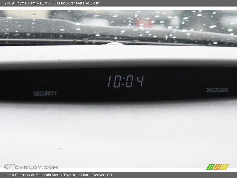 Classic Silver Metallic / Ash 2009 Toyota Camry LE V6