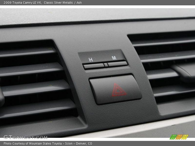Classic Silver Metallic / Ash 2009 Toyota Camry LE V6