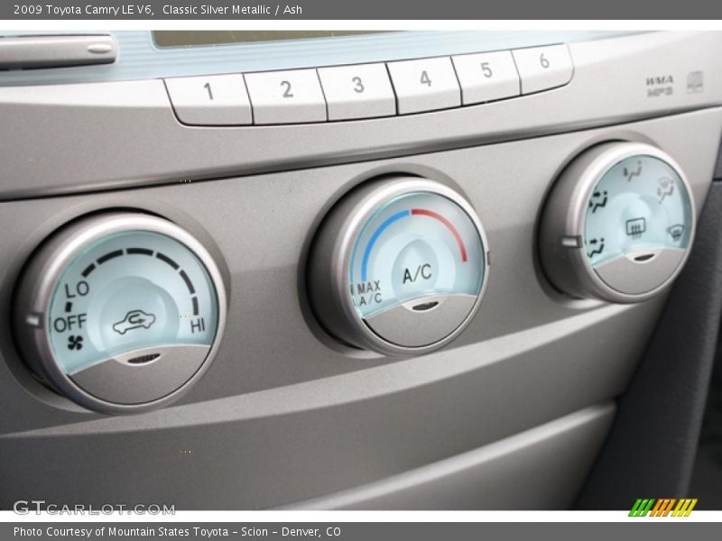 Classic Silver Metallic / Ash 2009 Toyota Camry LE V6