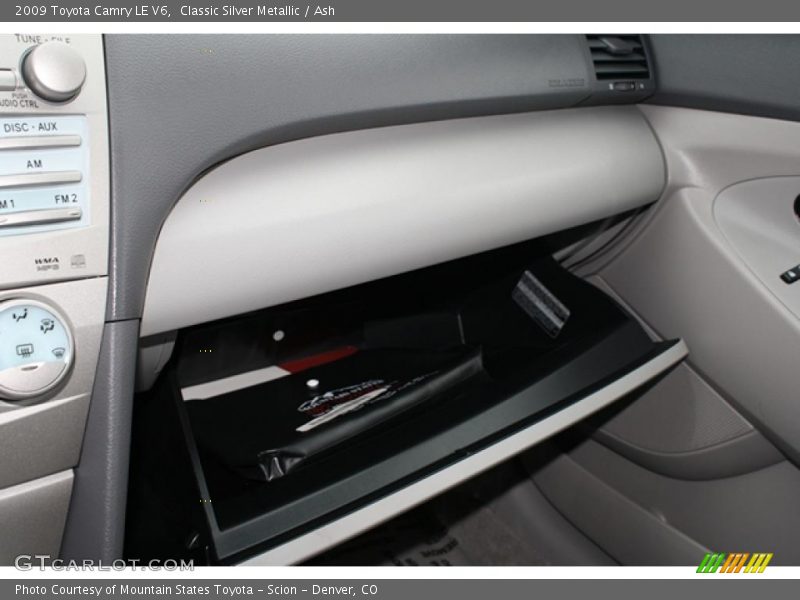 Classic Silver Metallic / Ash 2009 Toyota Camry LE V6