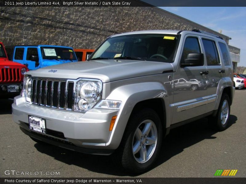 Bright Silver Metallic / Dark Slate Gray 2011 Jeep Liberty Limited 4x4