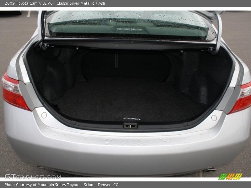Classic Silver Metallic / Ash 2009 Toyota Camry LE V6