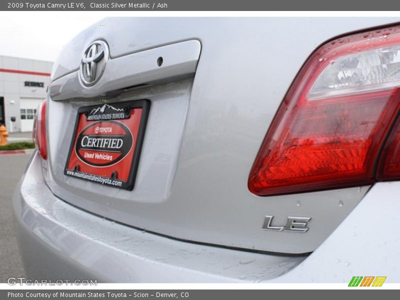 Classic Silver Metallic / Ash 2009 Toyota Camry LE V6