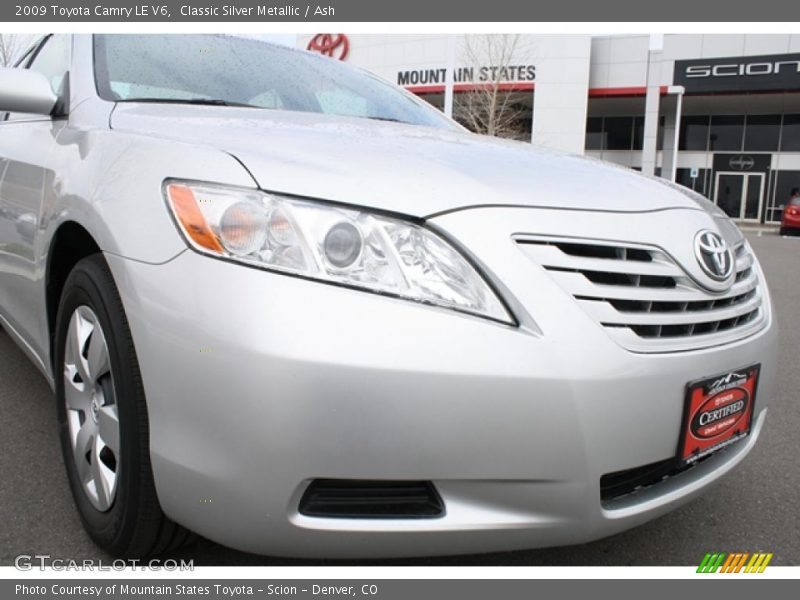 Classic Silver Metallic / Ash 2009 Toyota Camry LE V6