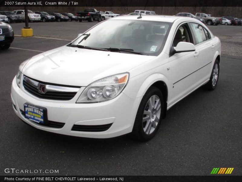 Cream White / Tan 2007 Saturn Aura XE
