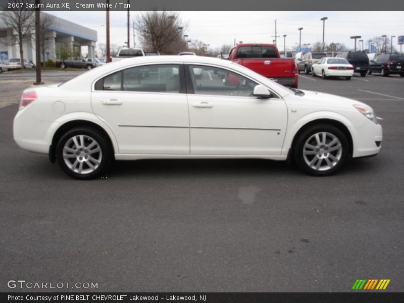 Cream White / Tan 2007 Saturn Aura XE