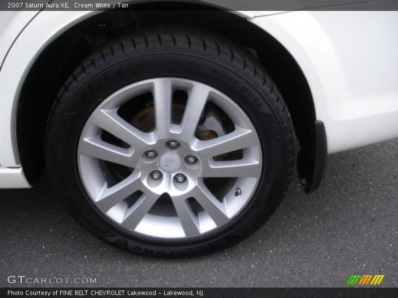 Cream White / Tan 2007 Saturn Aura XE