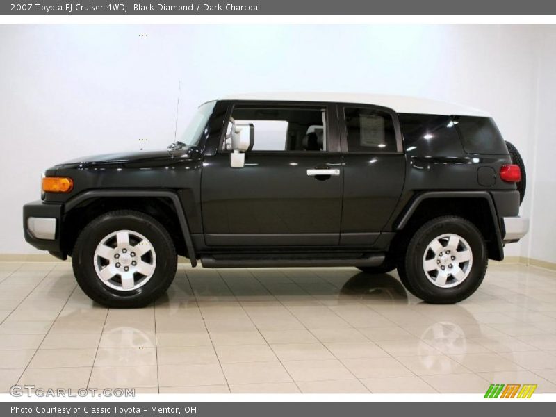 Black Diamond / Dark Charcoal 2007 Toyota FJ Cruiser 4WD