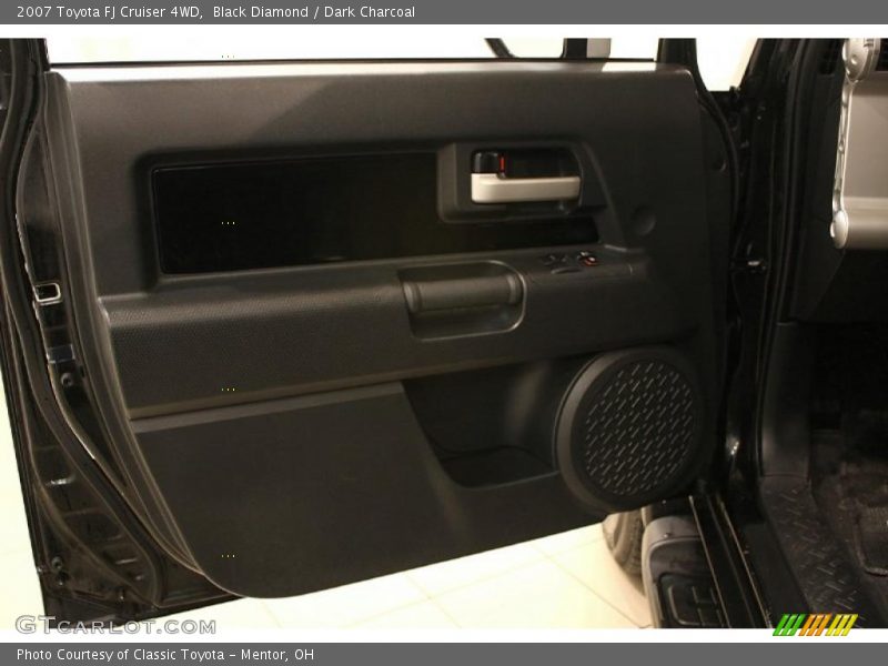 Black Diamond / Dark Charcoal 2007 Toyota FJ Cruiser 4WD