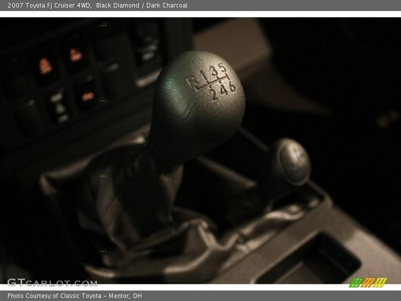 Black Diamond / Dark Charcoal 2007 Toyota FJ Cruiser 4WD