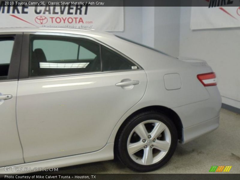 Classic Silver Metallic / Ash Gray 2010 Toyota Camry SE
