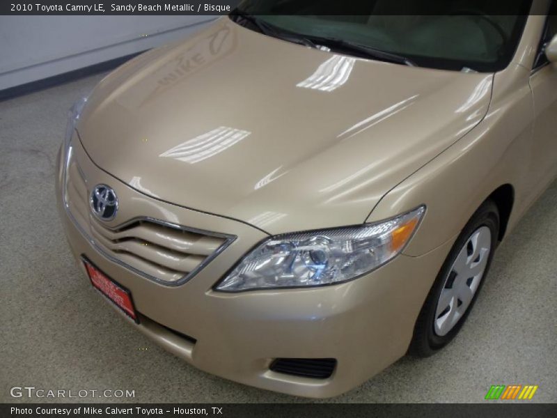 Sandy Beach Metallic / Bisque 2010 Toyota Camry LE