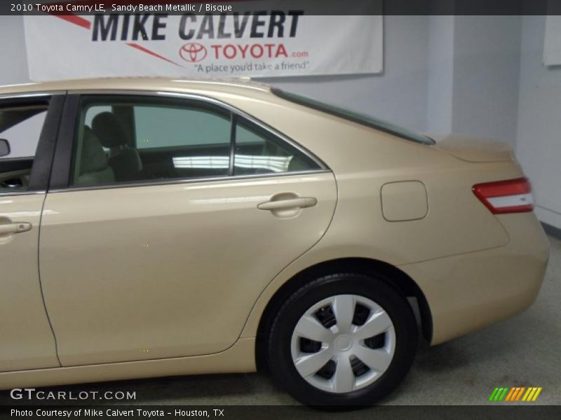 Sandy Beach Metallic / Bisque 2010 Toyota Camry LE