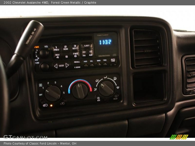 Forest Green Metallic / Graphite 2002 Chevrolet Avalanche 4WD
