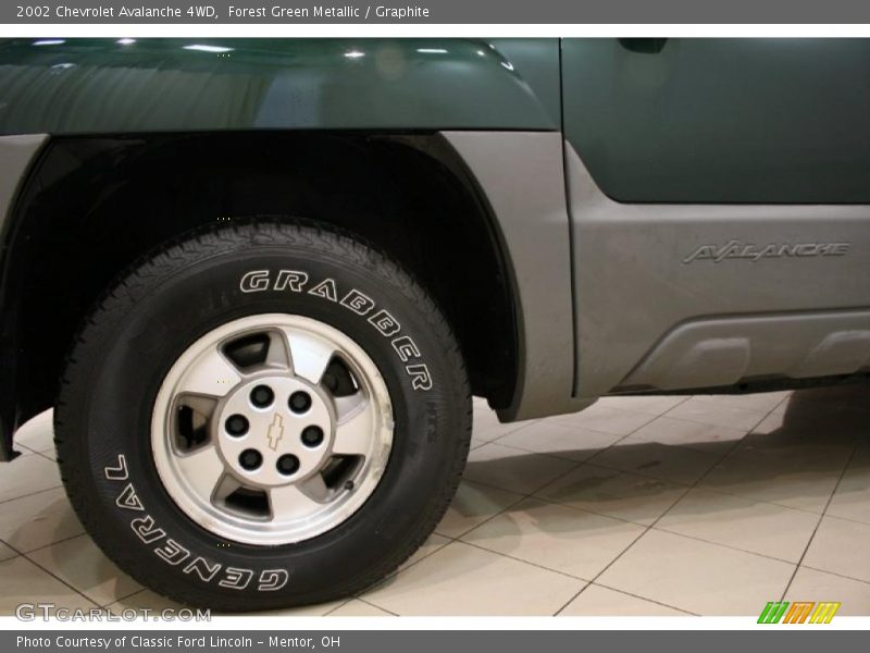Forest Green Metallic / Graphite 2002 Chevrolet Avalanche 4WD