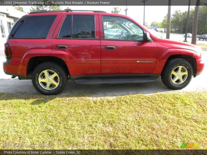 Majestic Red Metallic / Medium Pewter 2003 Chevrolet TrailBlazer LT