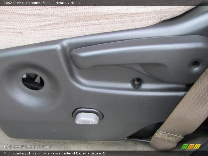 Sandrift Metallic / Neutral 2002 Chevrolet Venture